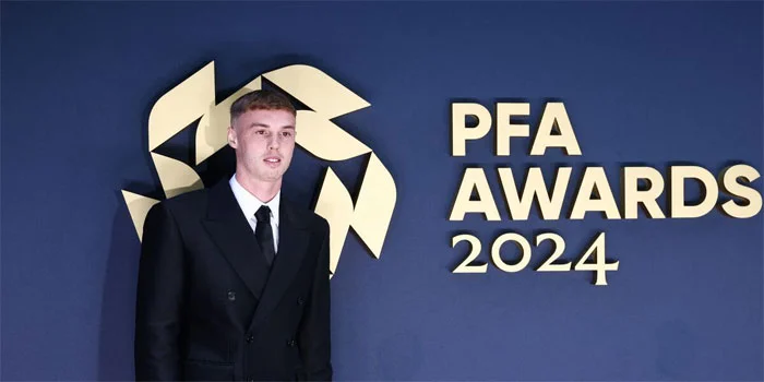 Cole Palmer Menjadi Pemain Muda Terbaik PFA Tahun Ini